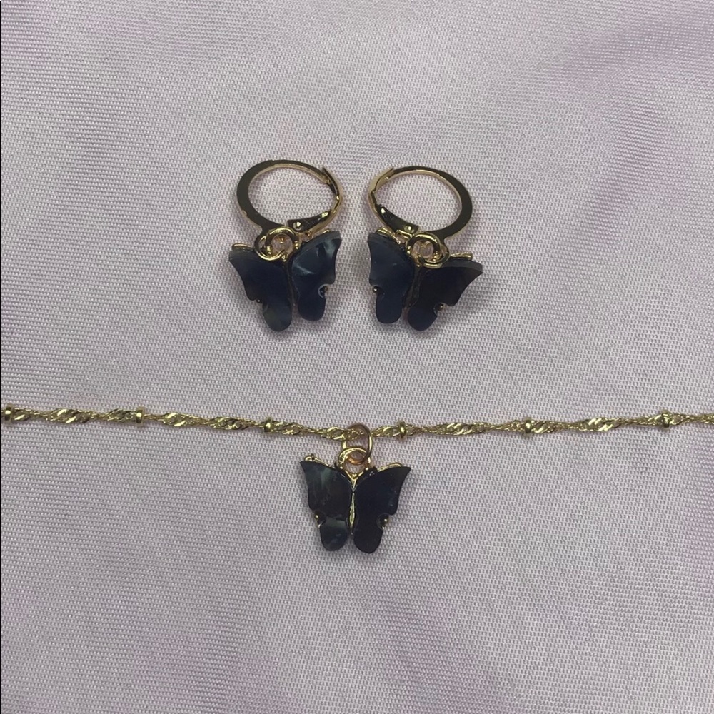 “Smoke” Black Butterfly Earring & Necklace Set